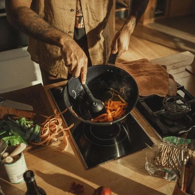 Вок Fiskars Functional Form 1072313