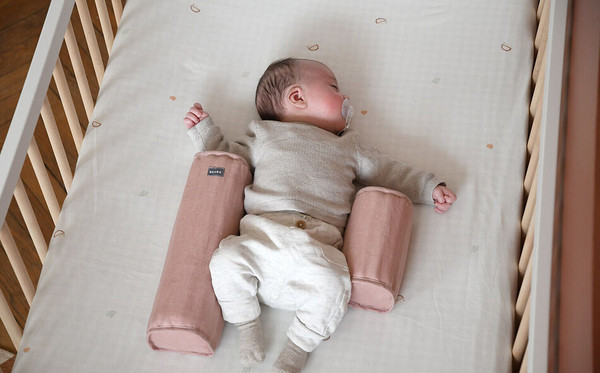 Подушка-позиционер Beaba Bebecal Lin Vieux Rose 915064