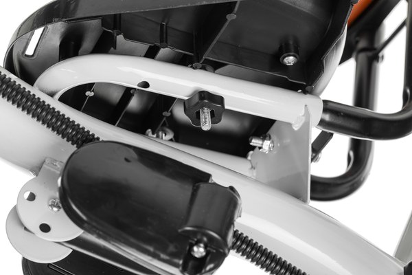 Трехколесный велосипед с ручкой NINO 818