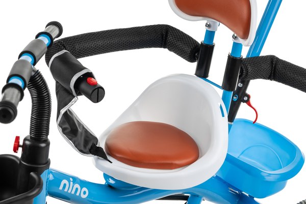 Трехколесный велосипед с ручкой NINO K98