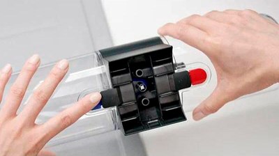 Вертикальный пылесос Dyson Wash G1