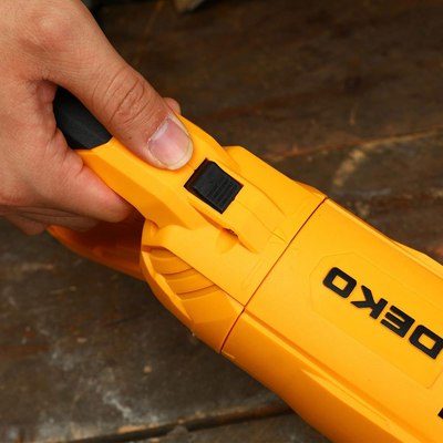 Сабельная пила Deko DKRS1250V / 083-1072