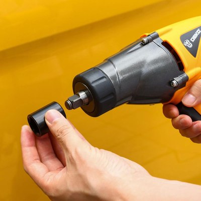 Гайковерт Deko DKIW1350 / 083-1081