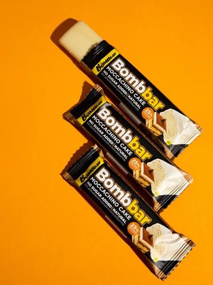 Набор протеиновых батончиков Bombbar Торт моккачино