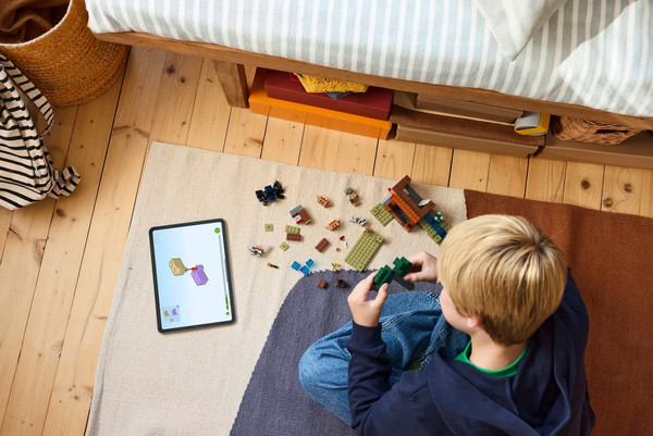 Конструктор Lego Minecraft Экспедиция на рудник Броненосец 21269