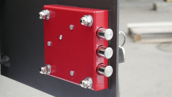 Мебельный сейф Klesto KM-17