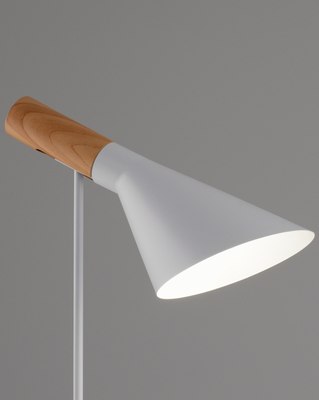 Настольная лампа Moderli Turin / V11335-1T