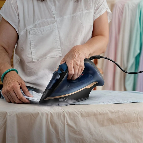 Утюг Kitfort КТ-2609