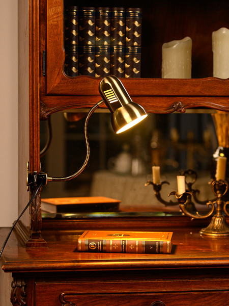 Настольная лампа ArtStyle HT-122AB