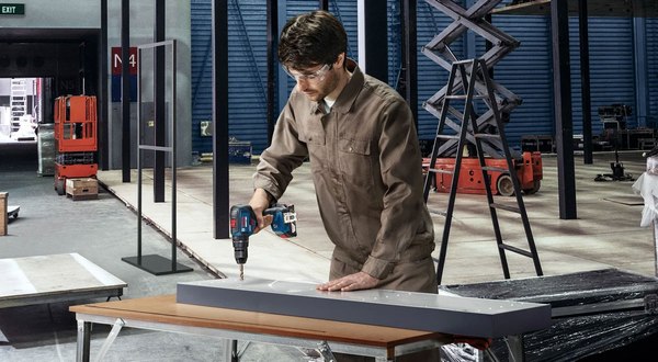 Профессиональная дрель-шуруповерт Bosch GSB 18V-50