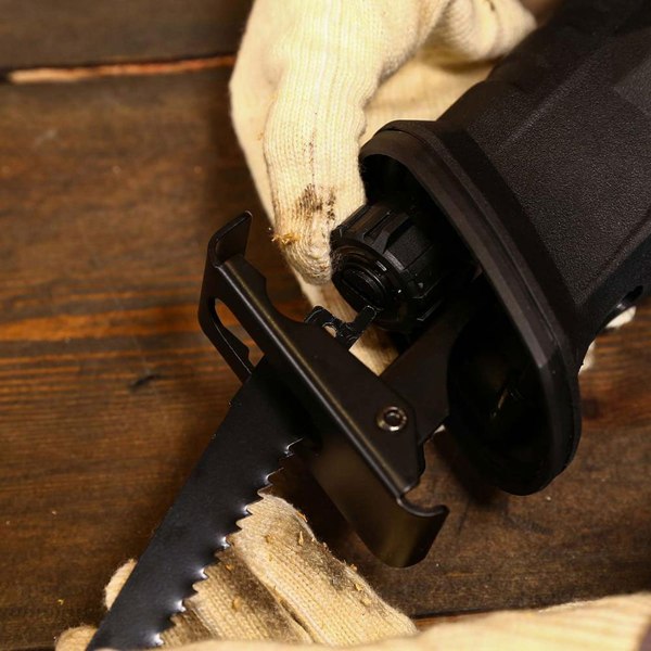 Сабельная пила Deko DKRS1100V / 083-1071