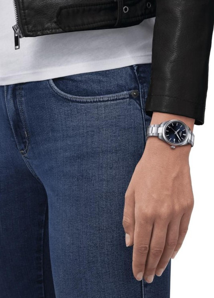 Часы наручные женские Tissot T150.210.11.041.00