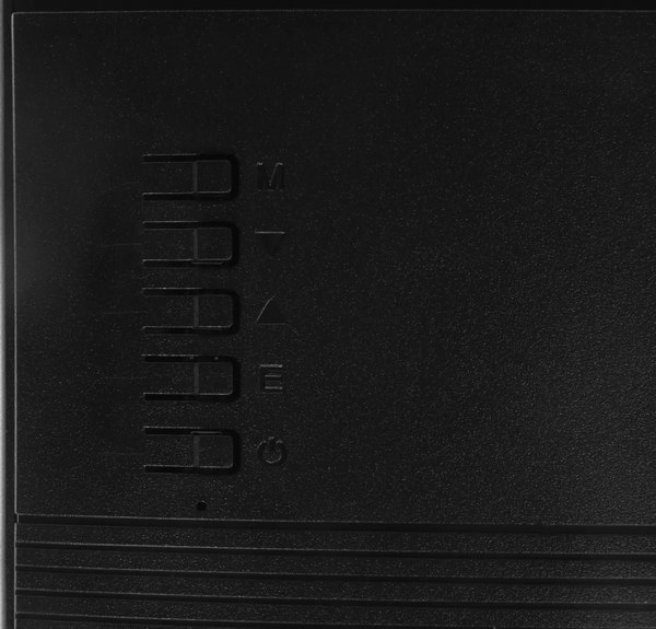 Монитор Pinebro MF-2404DD