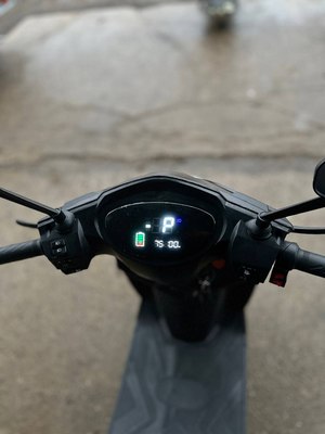 Электроскутер Volt Storm ZS с багажником