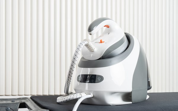 Утюг с парогенератором Garlyn GST-10 Pro