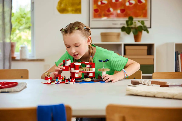 Конструктор Lego Minecraft Мухоморный дом 21270