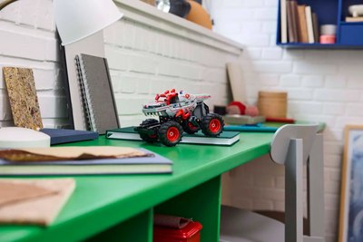 Конструктор инерционный Lego Technic Monster Jam ThunderROARus 42200