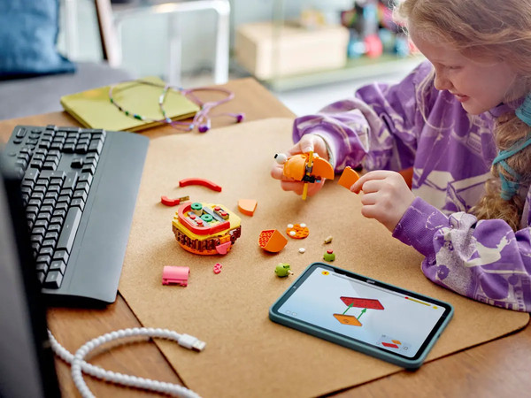 Конструктор Lego Fortnite Durrr Burger 77070