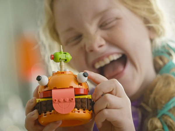 Конструктор Lego Fortnite Durrr Burger 77070