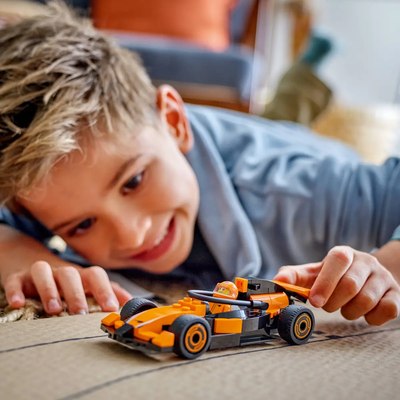 Конструктор Lego City Гоночный автомобиль McLaren 60442