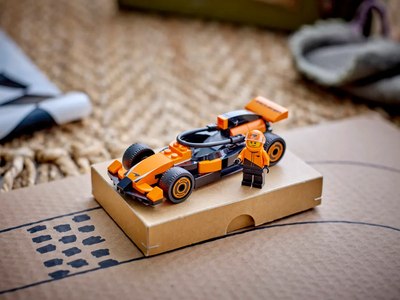 Конструктор Lego City Гоночный автомобиль McLaren 60442