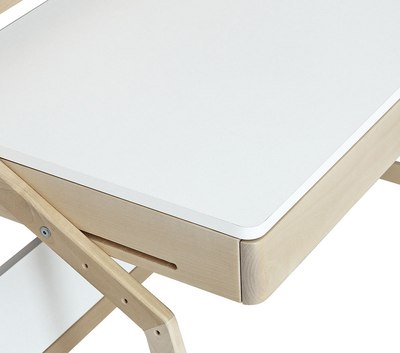 Стол детский Элегия Скандик с экраном 81005М