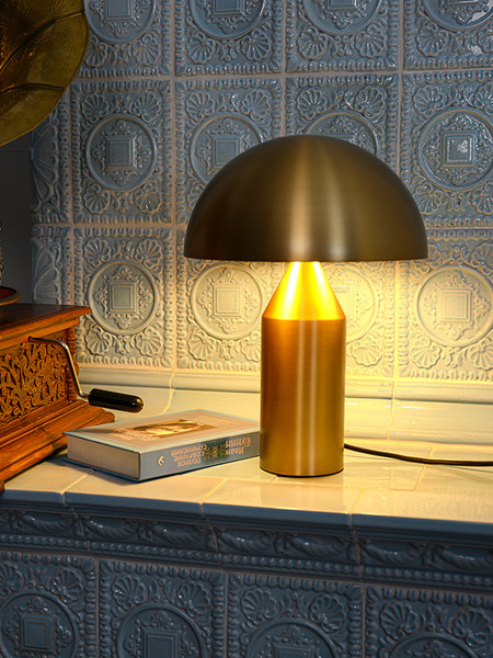 Прикроватная лампа ArtStyle HT-797G