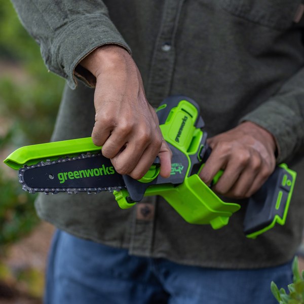 Пила цепная аккумуляторная Greenworks GD24CSMNX бесщеточная 24V 15см / 2008707UA