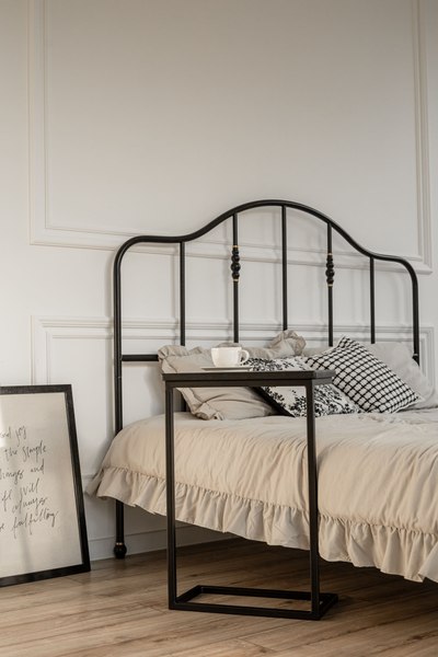 Приставной столик Stal-Massiv Goose