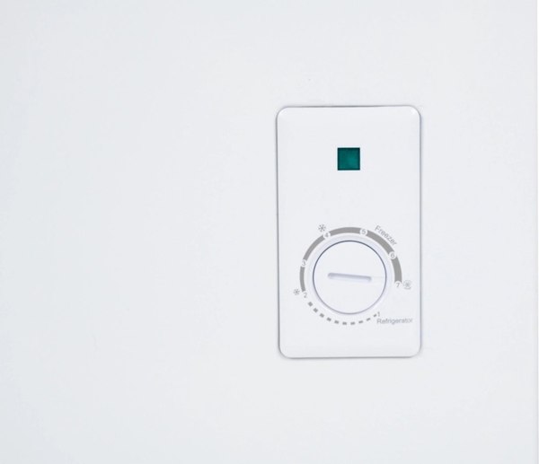 Морозильный ларь Kraft BD (W)-100RX