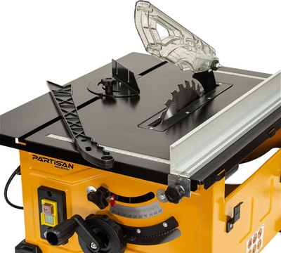 Циркулярный станок Partisan PTS 210/1300 / PTS 210/1300PSN