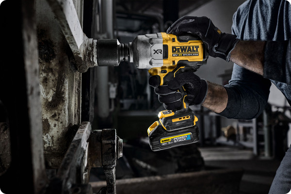 Профессиональный гайковерт DeWalt DCF964NT