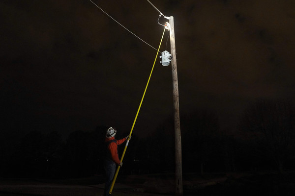 Фонарь Milwaukee L4 HSL-301 (4933493968)