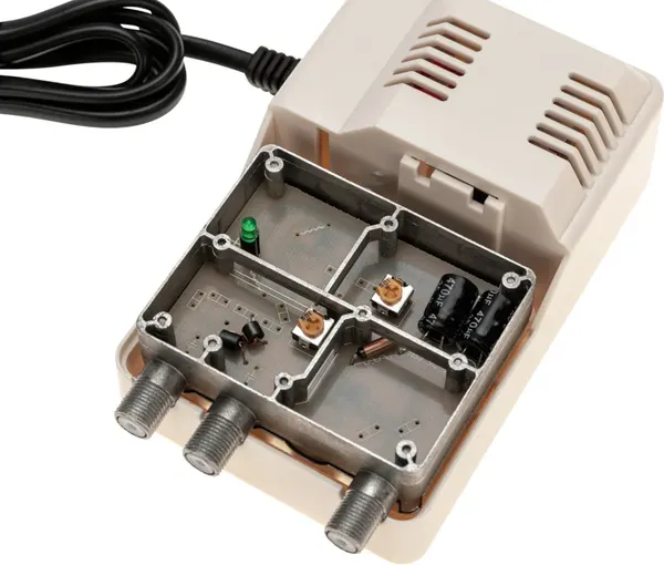 Усилитель для ТВ-антенны Rexant 34-0772