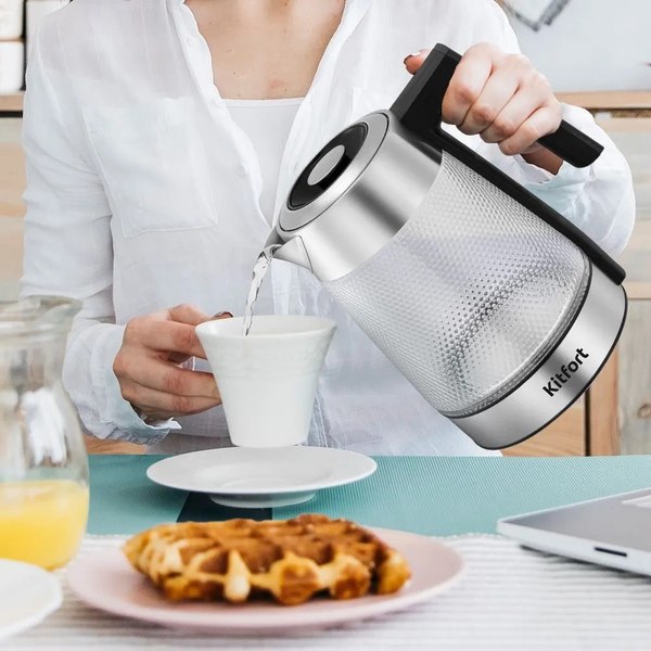 Электрочайник Kitfort КТ-6697