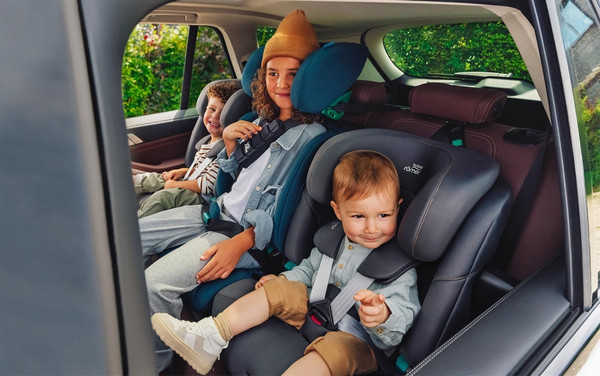Автокресло Britax Romer Advansafix Pro Classic