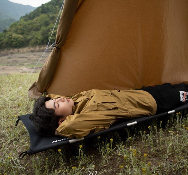 Раскладушка туристическая Naturehike XJC05 / NH20JJ001-BL