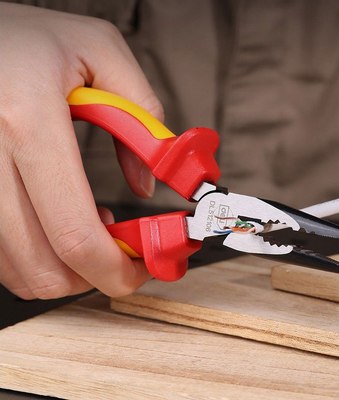 Длинногубцы Deli EDL512106