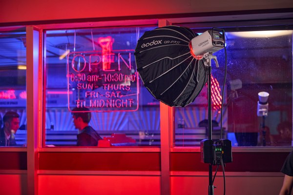 Осветитель студийный Godox Litemons LA150R / 31937