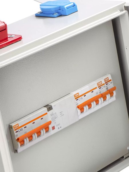 Распределительное устройство TDM SQ1605-0002