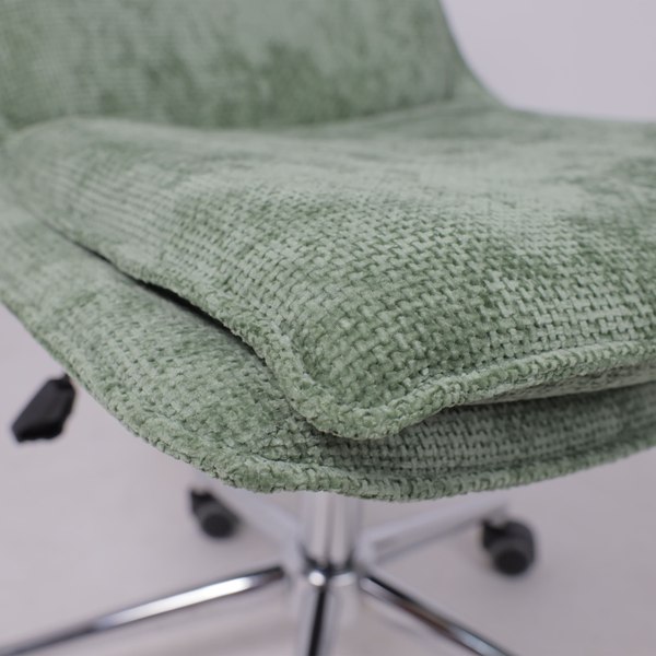 Кресло офисное AksHome Lola