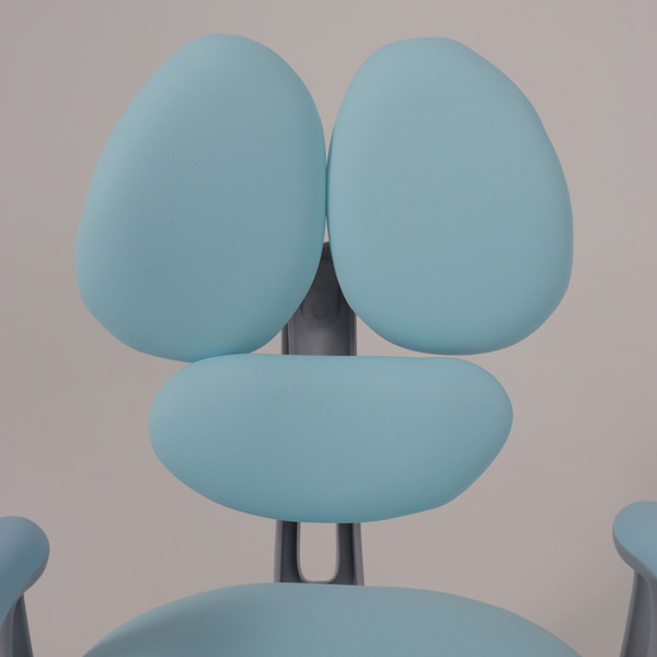 Кресло детское AksHome Leo