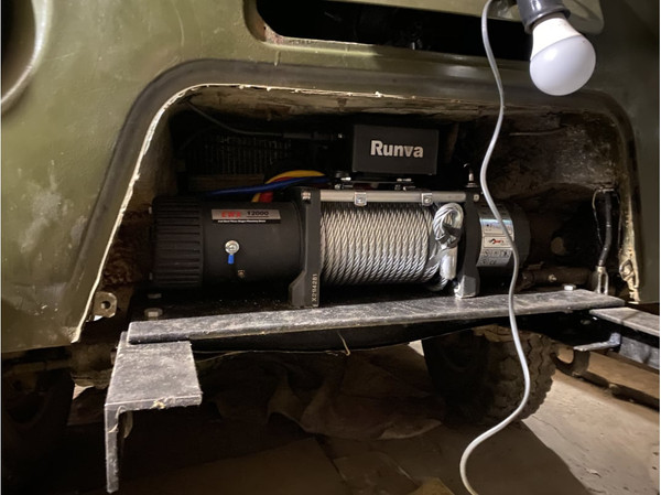 Лебедка электрическая Runva 12V 12000 lbs 5443кг / EWX12000S (стальной трос)