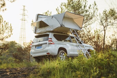 Палатка на крышу автомобиля Риф Hard RT03-165 / RIFRT031658010W (белый/серый)