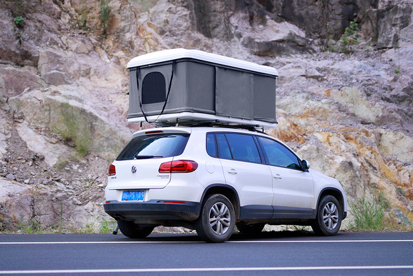 Палатка на крышу автомобиля Риф Hard RT04-125 / RIFRT041258010W (белый/серый)