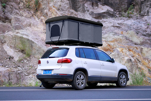 Палатка на крышу автомобиля Риф Hard RT04-125 / RIFRT041258090W (черный/серый)