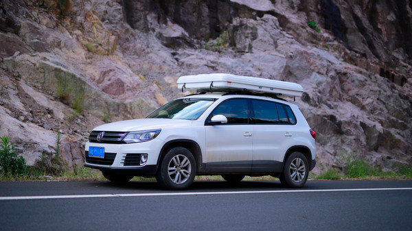 Палатка на крышу автомобиля Риф Hard RT05-125 / RIFRT051258010W (белый/светло-серый)