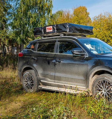 Палатка на крышу автомобиля Риф Soft RT01-140 / RIFRT011406090W (песочный/черный)
