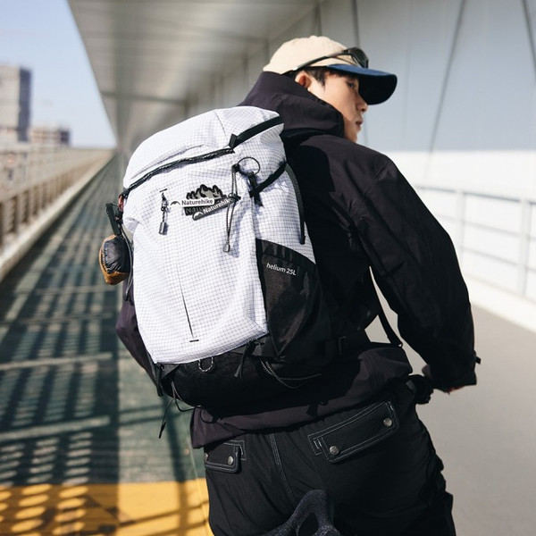 Рюкзак спортивный Naturehike CNK2300BB017 Helium