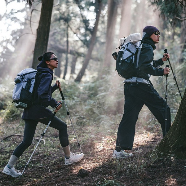 Рюкзак спортивный Naturehike CNK2300016 Helium